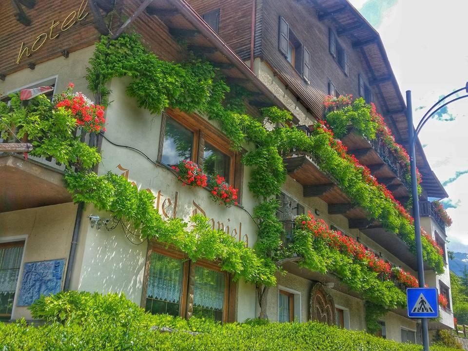 Hotel Daniela Бормио Екстериор снимка
